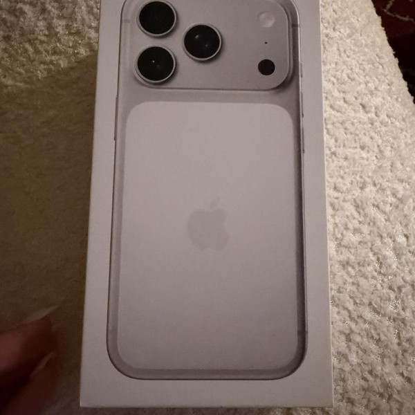 Apple iPhone 17 Pro - Unlocked, 512 GB, Silver, A3256