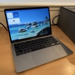 Good MacBook Pro 2020 - 13 inch - 1 TB, Gray, 16 GB, Apple M1