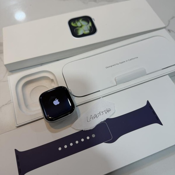 Apple Watch Series 11 42mm - Silver, A3331 - GPS, Aluminum