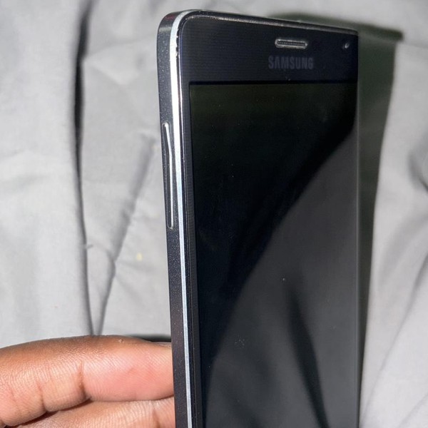 Samsung Galaxy Note Edge - Verizon, 32 GB, Black, SM-N915V