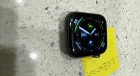 Fair
													Apple Watch Series 4 44mm - AT&T, Gray, A1976 - Cellular, Aluminum, photo 4 of 9