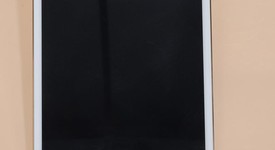 Fair
													Apple iPad Mini 4 - Unlocked, Gold, 16 GB, photo 2 of 3