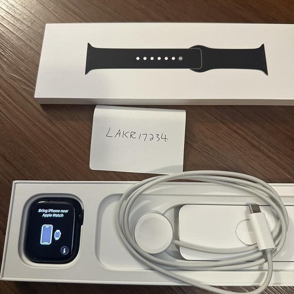 Apple Watch Series 7 45mm - Midnight, A2474 - GPS, Aluminum