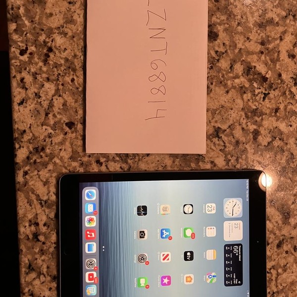 Apple iPad 6th Gen - Wi-Fi, 32 GB, Silver, A1893