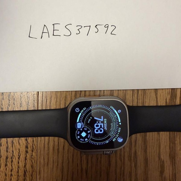 Apple Watch Ultra 49mm - Unlocked, Titanium, A2622