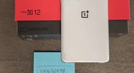 Mint
													OnePlus 12 - Unlocked Non-US, Silver, 512 GB, 16 GB, PJD110, photo 4 of 11