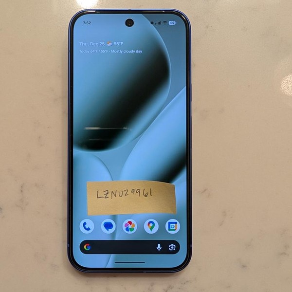 Google Pixel 10 - Unlocked, 256 GB, Indigo, GLBW0