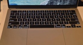 Good
													MacBook Air 2022 - 13" - Apple M2, Starlight, 256 GB, 16 GB, photo 1 of 9