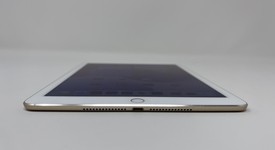 Mint
													Apple iPad Air 2 - Wi-Fi, Gold, 32 GB, photo 3 of 6