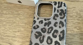 Good
													Apple iPhone 15 Pro - AT&T, Natural, 256 GB, A2848, photo 5 of 10