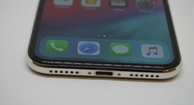 Good
													Apple iPhone X - Unlocked, Silver, 64 GB, A1865, photo 2 of 11