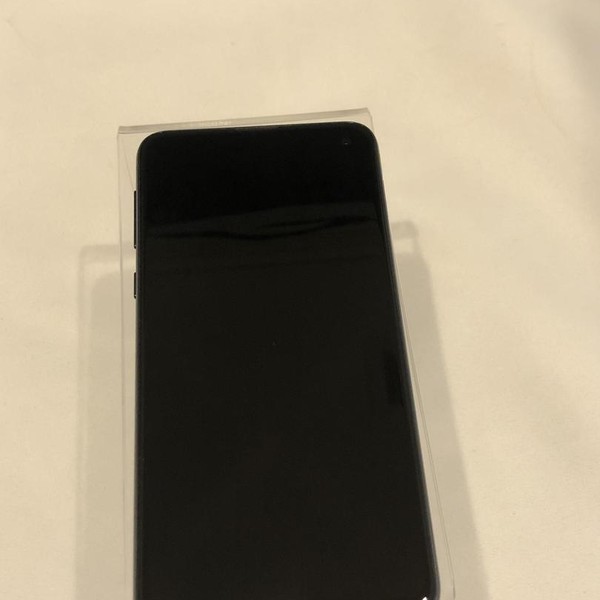 Samsung Galaxy S10e - Unlocked, 128 GB, Black, 6 GB, SM-G970U1