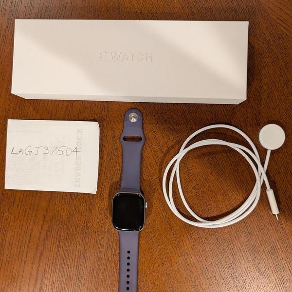 Apple Watch Series 11 42mm - Space Gray, A3331 - GPS, Aluminum