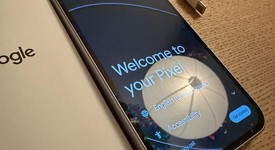 Mint
													Google Pixel 9a - Unlocked, Porcelain, 128 GB, 8 GB, photo 3 of 5