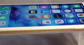 Good
													Apple iPhone 6S - Sprint, Gold, 16 GB, A1688, photo 5 of 8