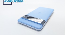 Good
													Google Pixel 8 Pro - Unlocked, Bay, 128 GB, 12 GB, GC3VE, Sub-6 5G, photo 3 of 9