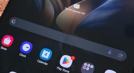 Mint
													Samsung Galaxy Z Fold4 5G - Unlocked, Black, 512 GB, 12 GB, SM-F936U1, photo 4 of 13