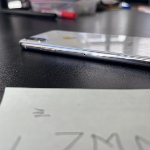 Apple iPhone Xs - Unlocked, 64 GB, Silver, A1920