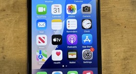 Fair
													Apple iPhone SE 3rd Gen 2022 - T-Mobile, Midnight, 64 GB, A2595, photo 1 of 10