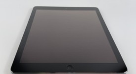 Fair
													Apple iPad Air - Unlocked, Gray, 16 GB, photo 4 of 7