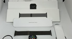 Good
													Apple Watch Series 6 44mm - Unlocked, Graphite, A2294 - Cellular, Stainless Steel, photo 1 of 12