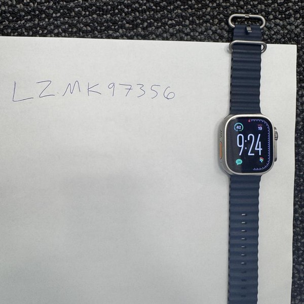 Apple Watch Ultra 2 49mm - Unlocked, Natural, A2986