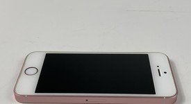 Fair
													Apple iPhone SE 1st Gen 2016 - AT&T, Rose Gold, 64 GB, A1662, Prepaid, photo 4 of 5