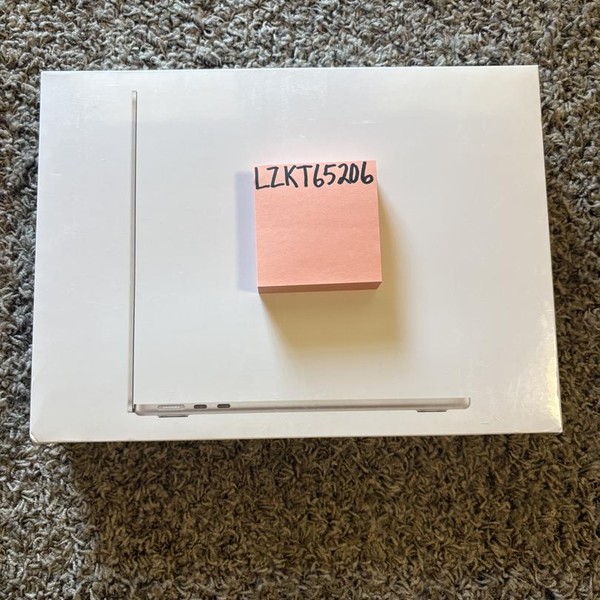 MacBook Air 2022 (M2) - 13 inch - 512 GB, Starlight, 8 GB, Apple M2