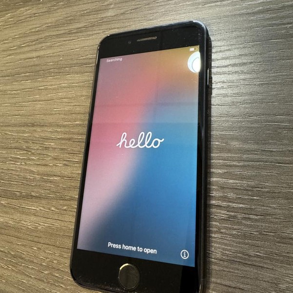 Apple iPhone SE 3rd Gen 2022 - Unlocked, 64 GB, Midnight, A2595