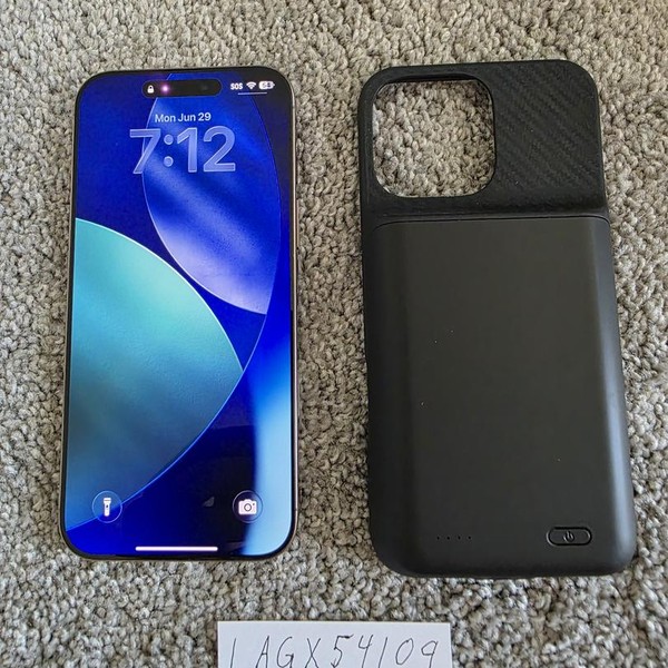 Apple iPhone 16 Pro Max - Unlocked, 256 GB, Desert, A3084