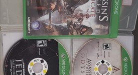 Mint
													Xbox One S (2016) - White, 1 TB, photo 2 of 6