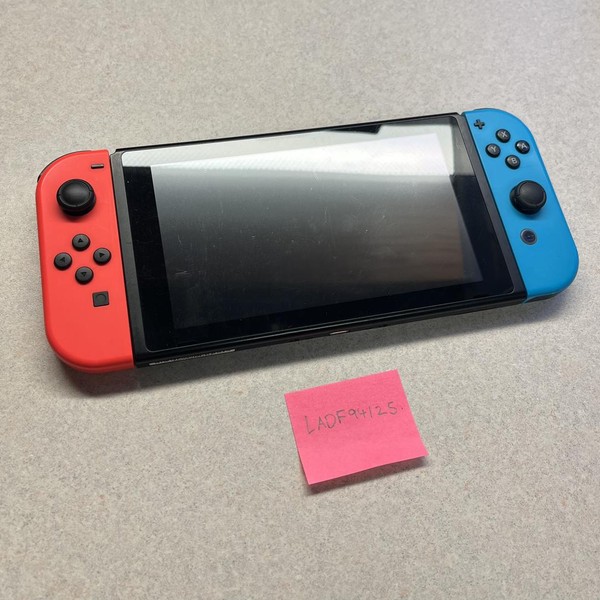 Nintendo Switch - 32 GB, Red & Blue