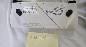 Good
													Asus ROG Ally 7" - Z1 Extreme, White, 512 GB, 16 GB, Ryzen Z1 Extreme, photo 2 of 4