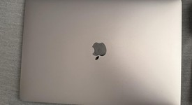 Good
													MacBook Pro 2018 (With Touch Bar) - 15" - I7, Gray, 512 GB, 16 GB, photo 3 of 25