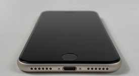 Mint
													Apple iPhone SE 3rd Gen 2022 - AT&T, Starlight, 64 GB, A2595, photo 4 of 7