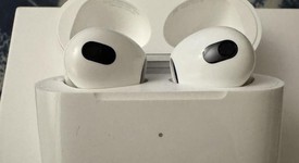 Used
													Apple AirPods 3rd Gen - MagSafe Case, photo 2 of 8