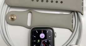 Good
													Apple Watch SE 1st Gen 40mm - Silver, A2351 - GPS, Aluminum, photo 2 of 13