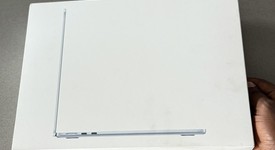 New
													MacBook Air 2025 (M4) - 13" - Apple M4, Sky Blue, 512 GB, 32 GB, photo 1 of 5