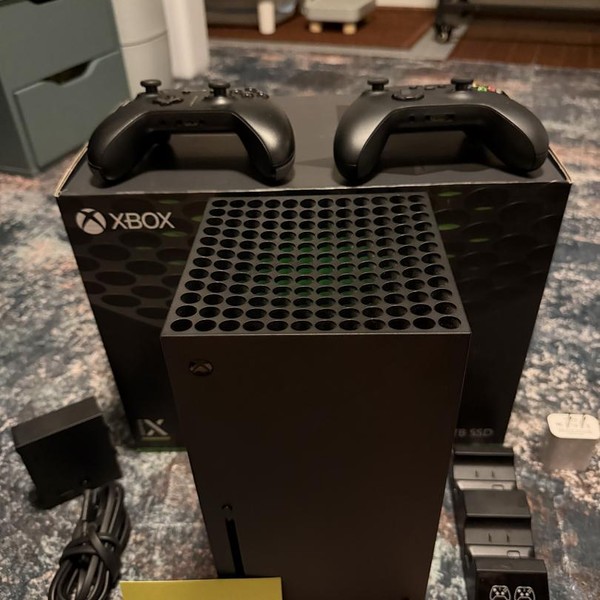 Xbox Series X (2020) - 1 TB, Black, standard