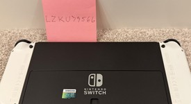 Mint
													Nintendo Switch - OLED - White, 64 GB, photo 4 of 4