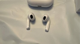 Used
													Apple AirPods 3rd Gen - Lightning Case, photo 3 of 3
