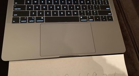 Good
													MacBook Pro 2018 (With Touch Bar) - 13" - I5, Gray, 512 GB, 8 GB, photo 5 of 11