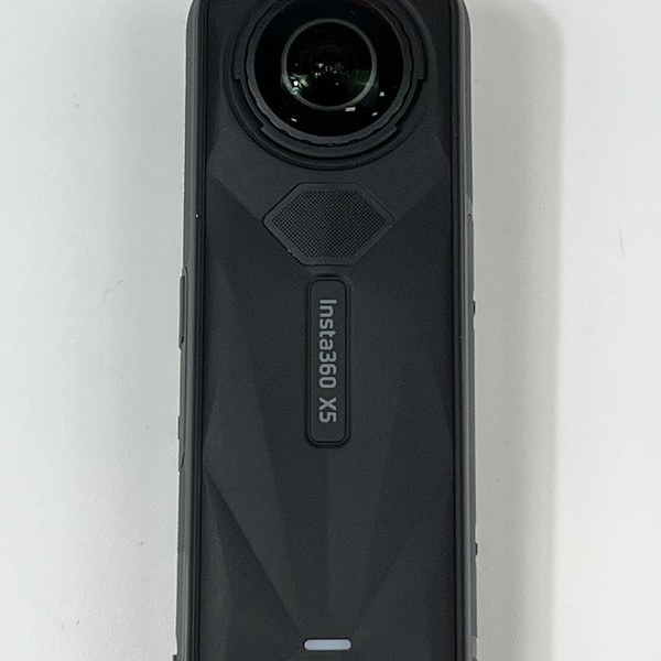 Insta360 X5