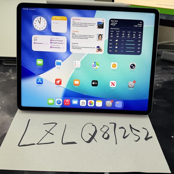 Apple iPad Pro 12.9 inch 6th Gen 2022 - Wi-Fi, 128 GB, Gray