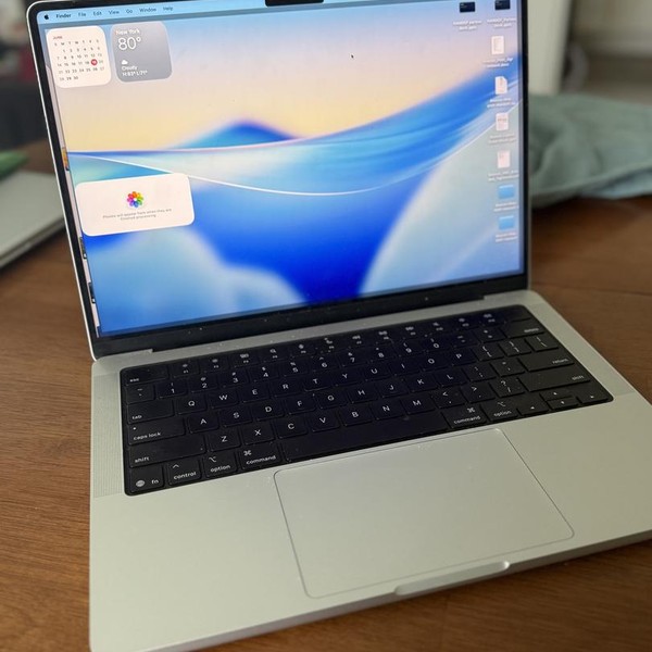 MacBook Pro 2026 - 14 inch (M5) - 512 GB, Silver, 16 GB, Apple M5, Standard Display