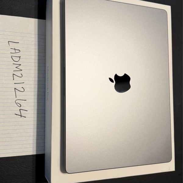 MacBook Pro 2023 - 14 inch - 512 GB, Gray, 16 GB, Apple M2 Pro 10-core