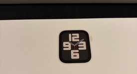 Good
													Apple Watch SE 2nd Gen 40mm - Starlight, A2722 - GPS, Aluminum, photo 1 of 8