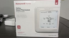 New
													Honeywell Thermostat, photo 1 of 2