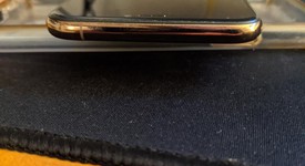 Good
													Apple iPhone Xs - Verizon, Gold, 64 GB, A1920, photo 4 of 15