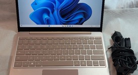 Good
													Microsoft Surface Laptop Go 2 - I5, Sandstone, 128 GB, 8 GB, photo 1 of 10